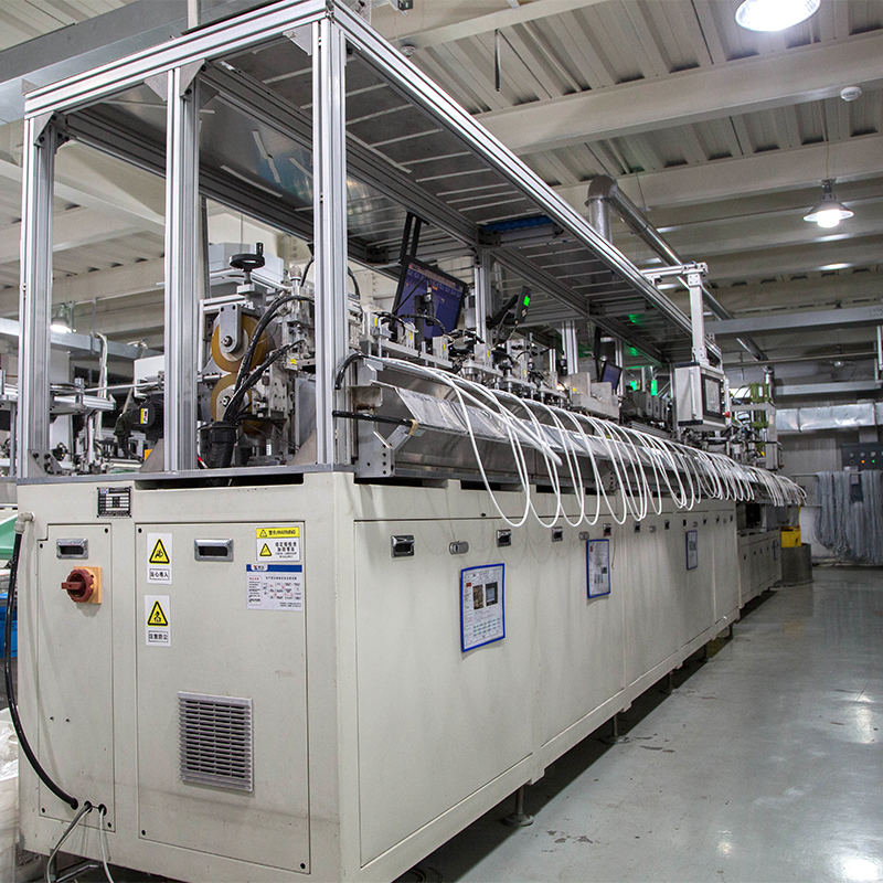 European standard na tatlong-plug na awtomatikong linya ng produksyon